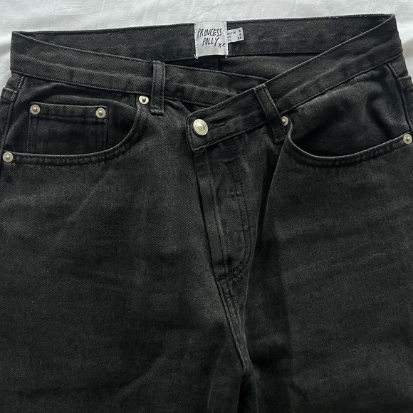 Criss-cross waist jeans - Picture 2 of 3